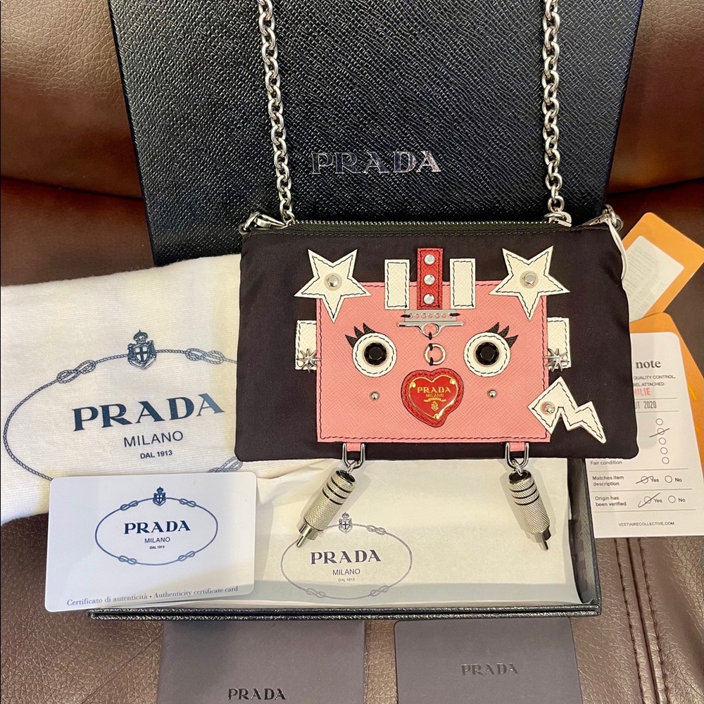 PRADA Nylon Robot Chain handbag Pouch clutch Pochette hobo Tessuto Saffiano Nero